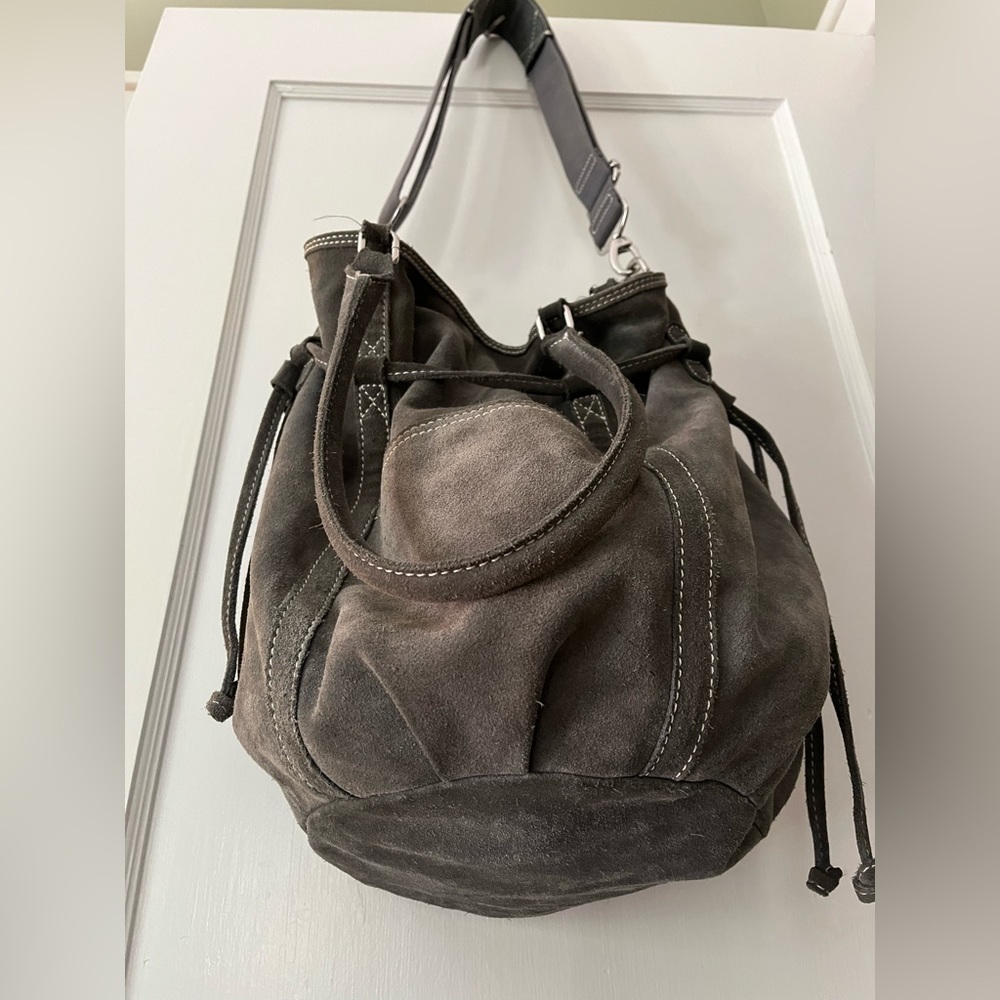 Land’s End Hobo Bag. 100% suede grey cow leather.